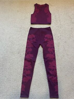 Fabletics Plum Floral High-Waist Legging and Crop Sports Set